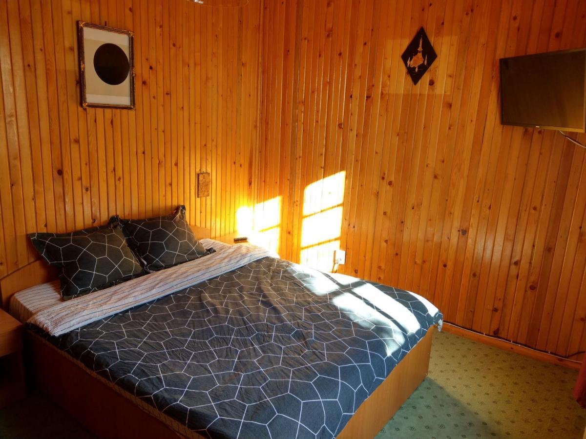 Grandpa'S Hidden Crib, 6 Bedroom, Pet Friendly Синая Экстерьер фото