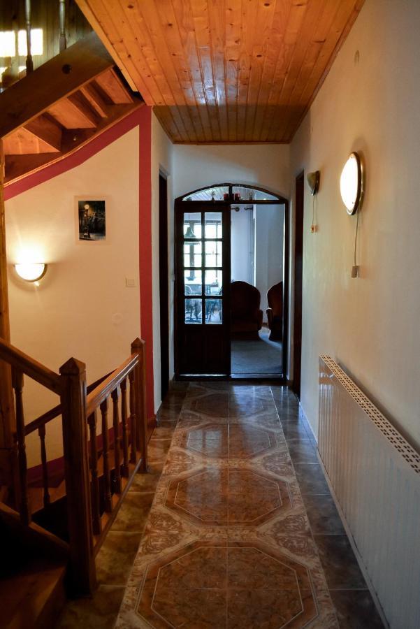 Grandpa'S Hidden Crib, 6 Bedroom, Pet Friendly Синая Экстерьер фото